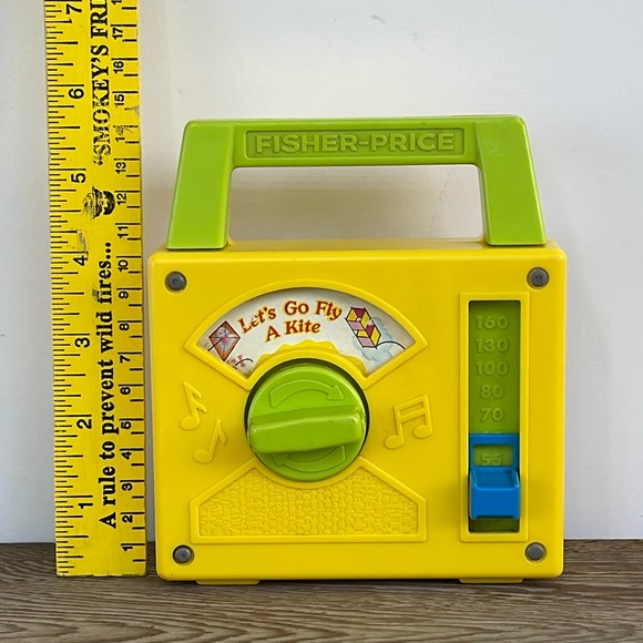 Vintage Fisher Price Radio Toy Let’s Go Fly A Kite Music - Picture 8 of 9